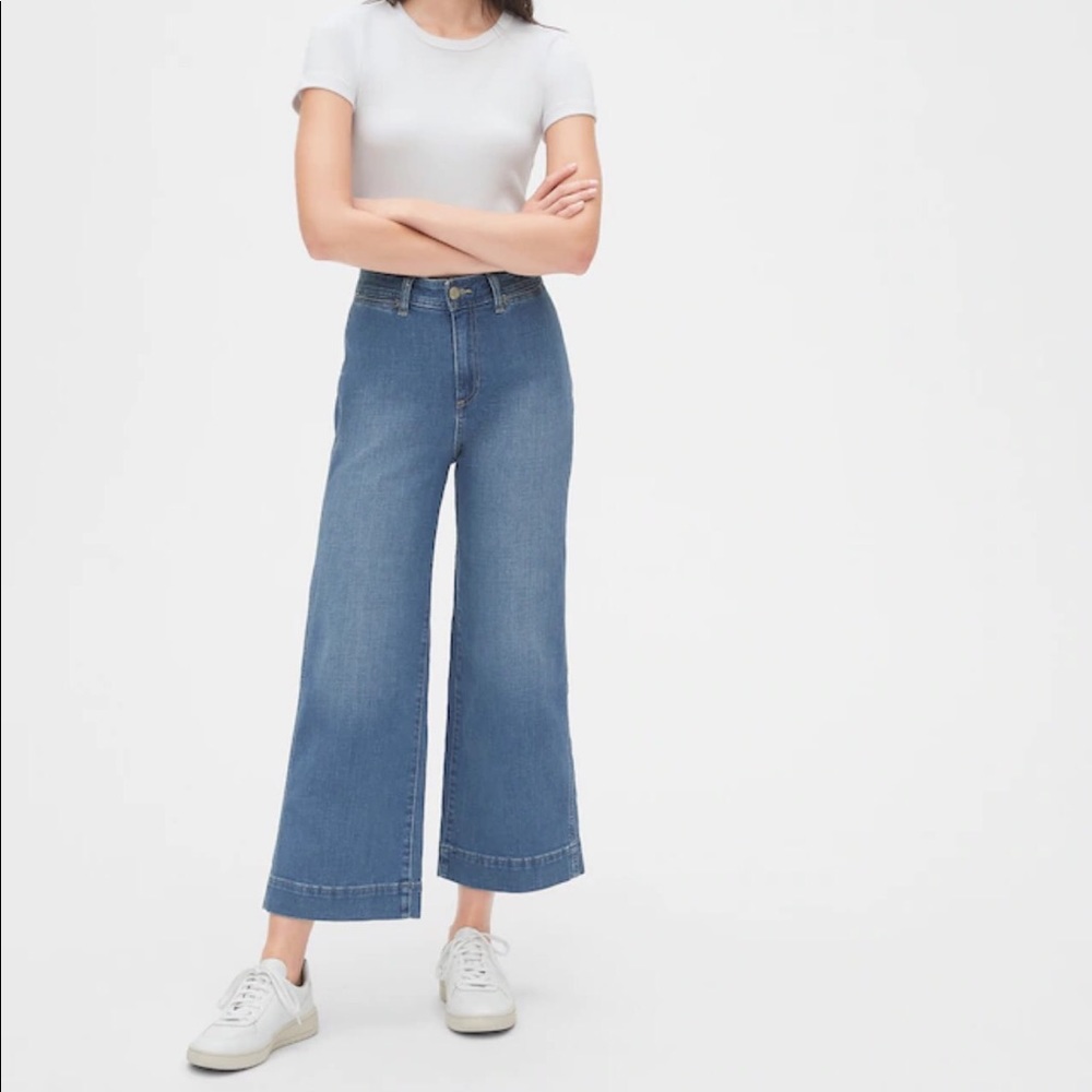 NWT Gap High Rise Wide-Leg Crop Jeans
